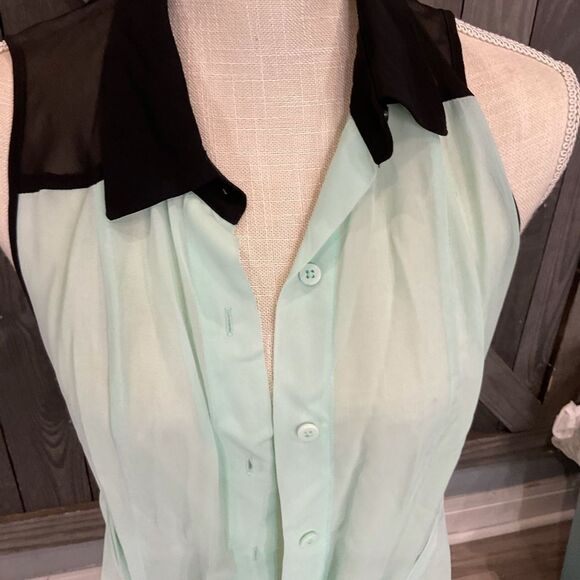 #230 Sheer top - Picture 2 of 3